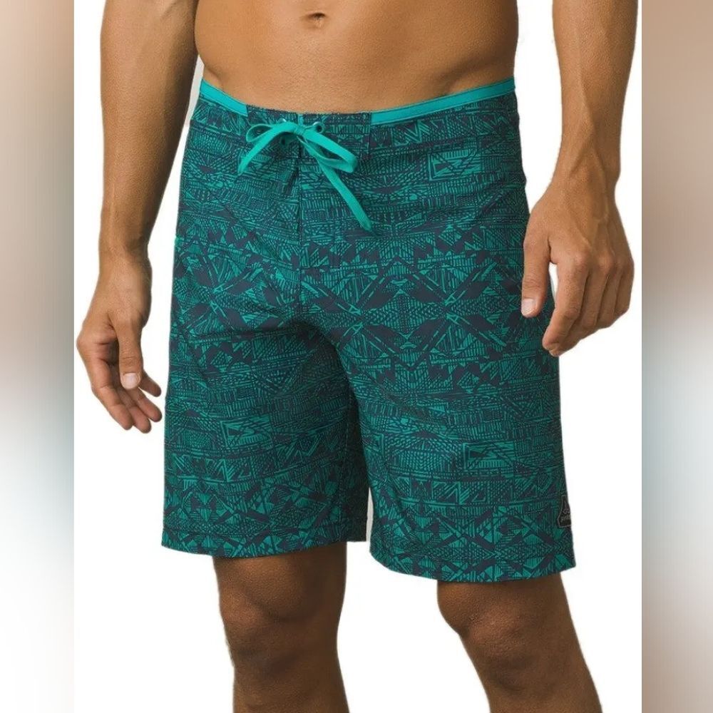 Prana 19" Catalyst Board Shorts Sz 32